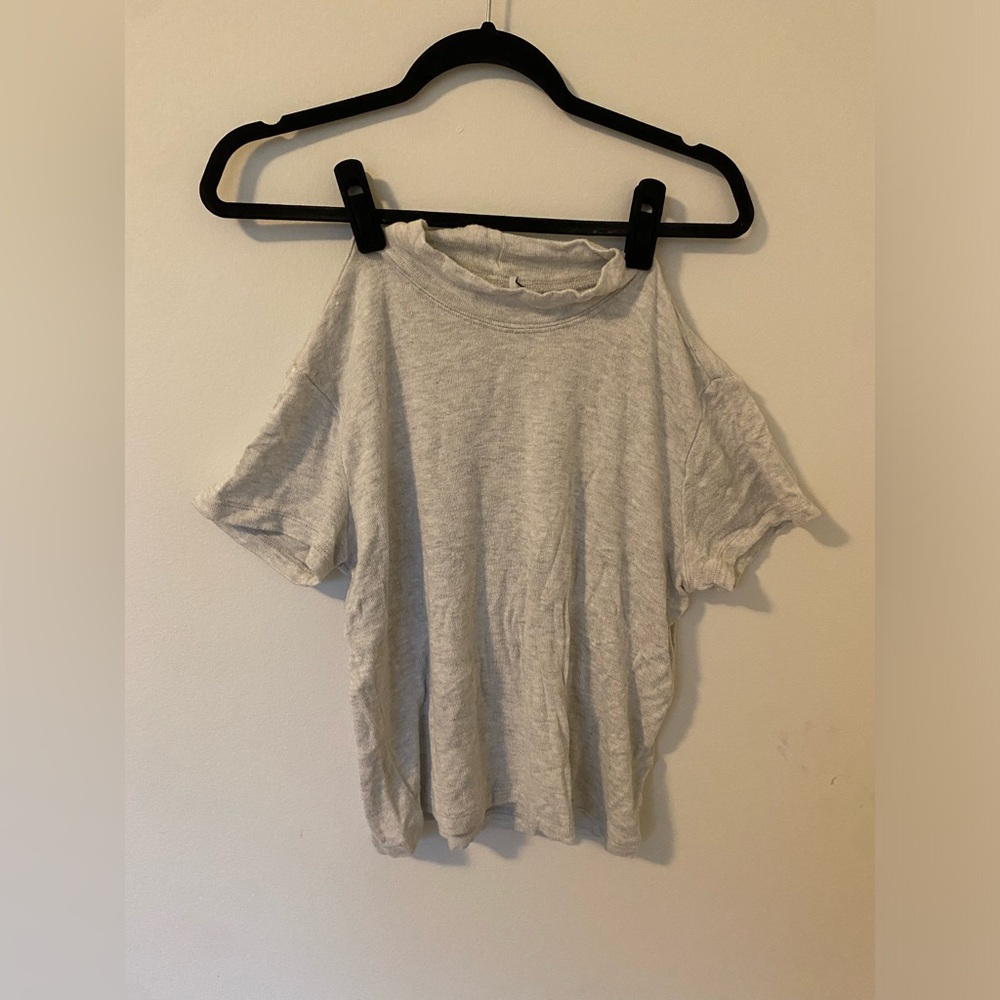 Women’s high neck grey tee shirt